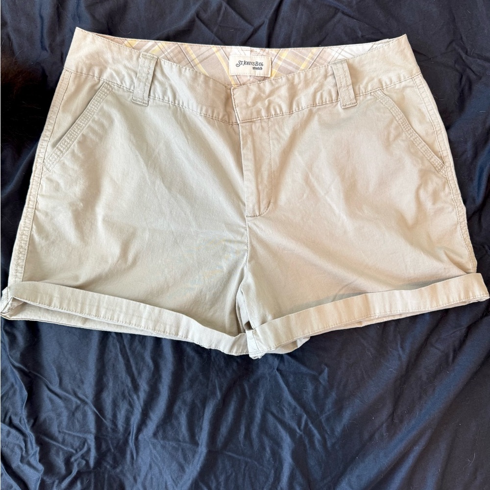 St. John’s Bay Womens Khaki Shorts 2000s